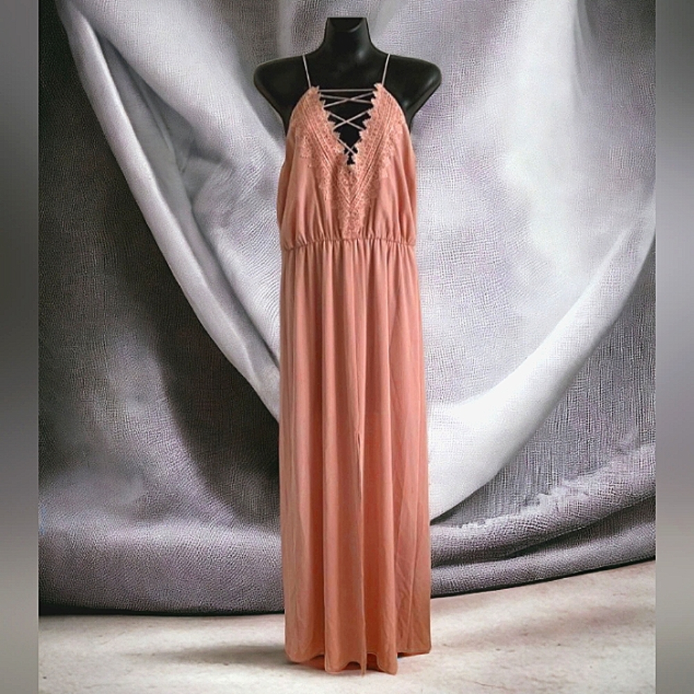 WAYF NWT Posie Maxi Dress